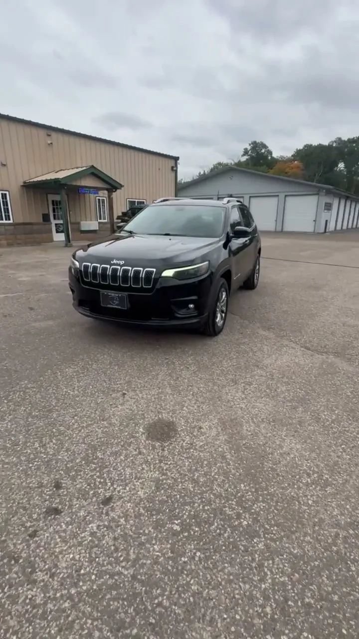 Used 2019 Jeep Cherokee Latitude Plus AWD/4WD image 52