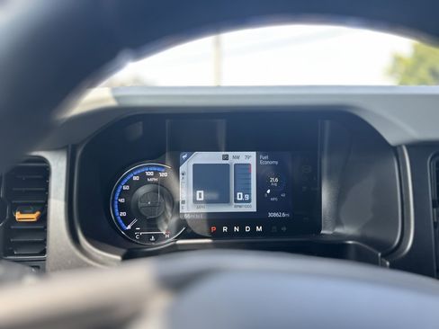 Used 2023 Ford Bronco Badlands image 13