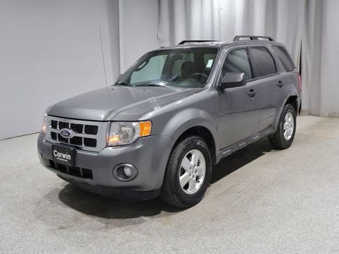 Used 2011 Ford Escape XLT w/ Class II Trailer Tow Pkg AWD/4WD image 7