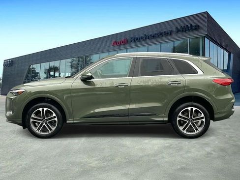 Certified 2025 Audi Q5 Premium Plus w/ Premium Plus AWD/4WD image 2