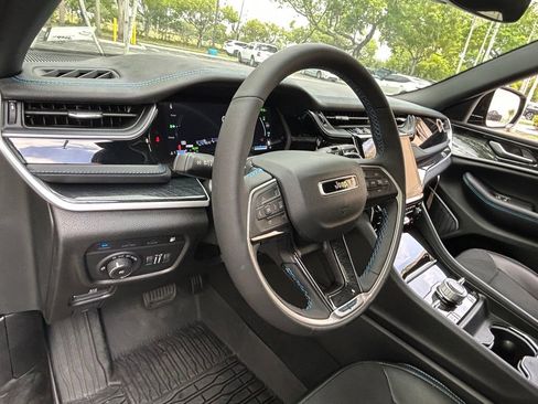 New 2024 Jeep Grand Cherokee Trailhawk image 39