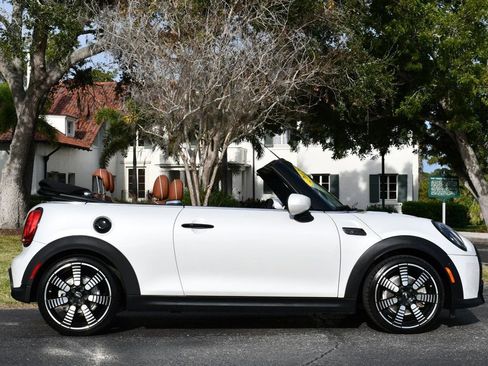 Used 2023 MINI Cooper S image 7