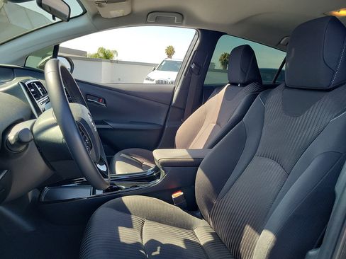 Used 2022 Toyota Prius Prime LE FWD image 16