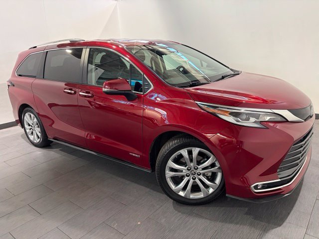 Used 2021 Toyota Sienna Platinum FWD image 7