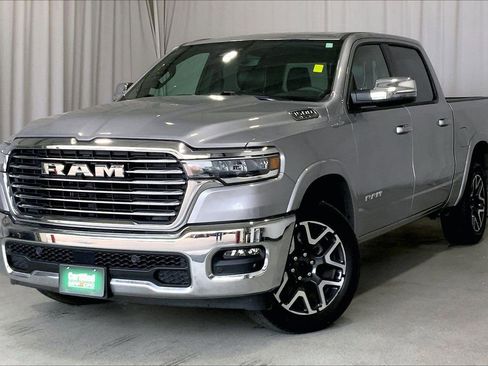 Used 2025 RAM 1500 Laramie image 2
