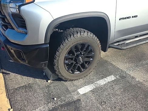 Used 2025 Chevrolet Silverado 2500 LT w/ Trail Boss Package AWD/4WD image 3