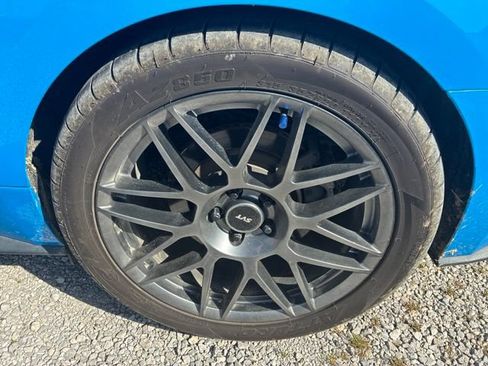 Used 2017 Ford Mustang GT Premium w/ Equipment Group 401A RWD image 9