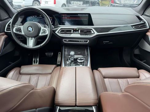 Used 2022 BMW X7 M50i w/ Dynamic Handling Package AWD/4WD image 20