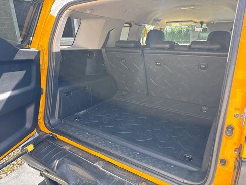 Used 2007 Toyota FJ Cruiser 4WD image 12