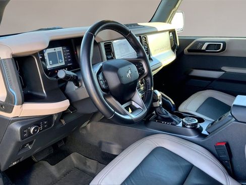 Used 2022 Ford Bronco Wildtrak image 14