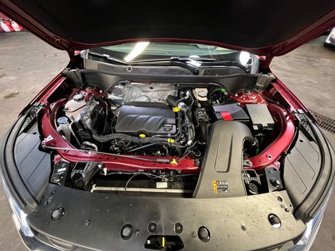 Used 2025 Chevrolet Trax LT image 31