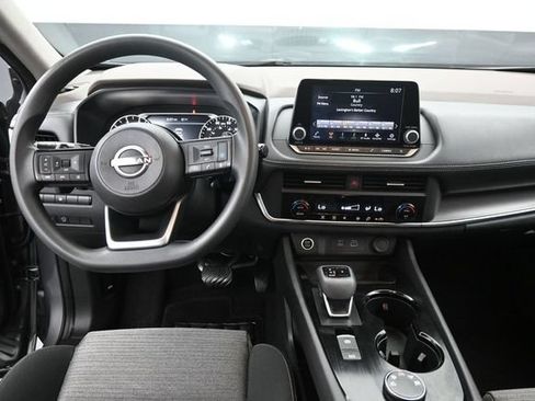 Used 2023 Nissan Rogue SV AWD/4WD image 11