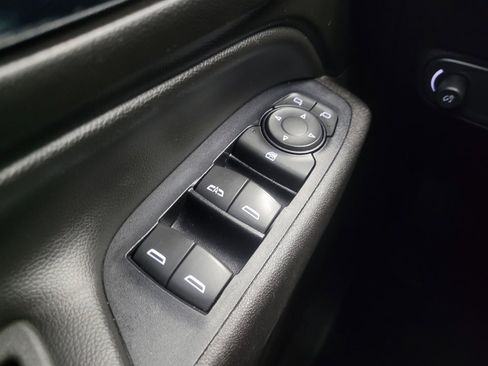 Used 2019 Chevrolet Equinox LT image 27