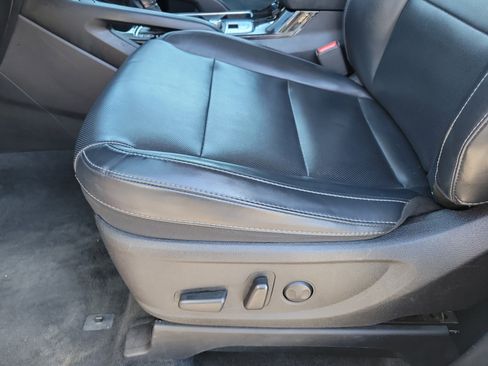 Used 2020 Kia Telluride S w/ S 8 Passenger Seating Package image 5