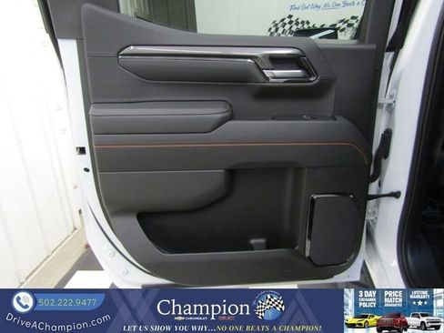 Used 2025 GMC Sierra 1500 AT4 w/ AT4 Premium Package AWD/4WD image 23