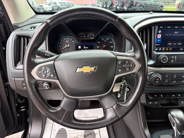 Used 2022 Chevrolet Colorado Z71 w/ Z71 Midnight Edition AWD/4WD image 16