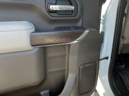 Used 2023 GMC Sierra 2500 SLT image 26