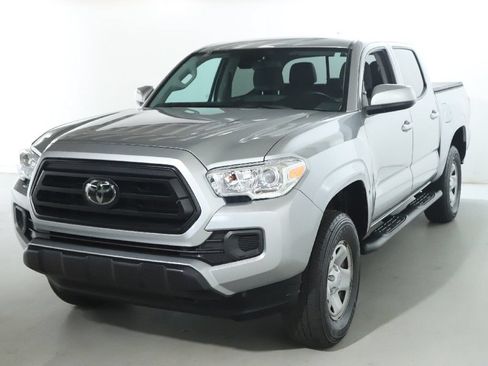 Used 2023 Toyota Tacoma SR AWD/4WD image 4