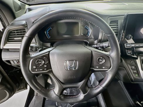 Used 2023 Honda Odyssey Sport image 11
