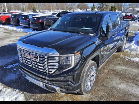 Used 2024 GMC Sierra 1500 Denali w/ Denali Reserve Package image 3