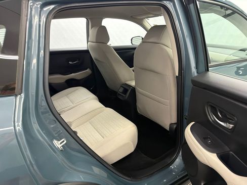 Used 2023 Honda HR-V LX image 15