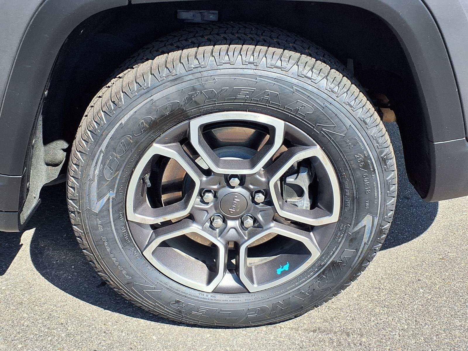 Certified 2024 Jeep Grand Cherokee Trailhawk AWD/4WD image 27