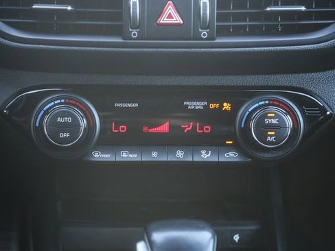 Used 2023 Kia Forte GT-Line w/ GT-Line Premium Package image 14