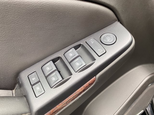 Used 2018 GMC Yukon SLE w/ SLE Value Package AWD/4WD image 18