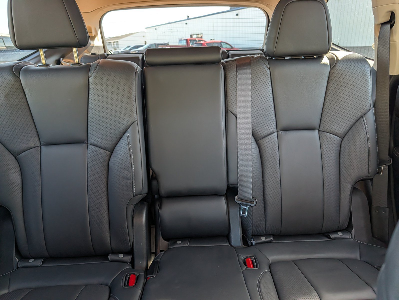 Used 2022 Subaru Ascent Limited AWD/4WD image 13