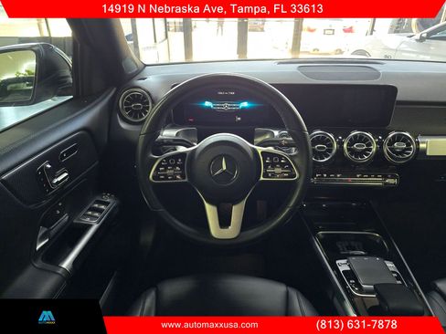 Used 2020 Mercedes-Benz GLB 250 w/ Premium Package image 15