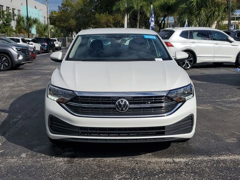 Used 2023 Volkswagen Jetta SE image 8