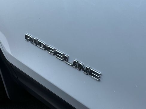 Used 2019 Honda Ridgeline Sport image 9