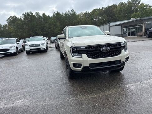 New 2025 Ford Ranger Lariat w/ Black Appearance Package image 28