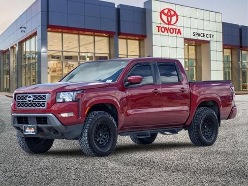 Used 2022 Nissan Frontier SV AWD/4WD image 2