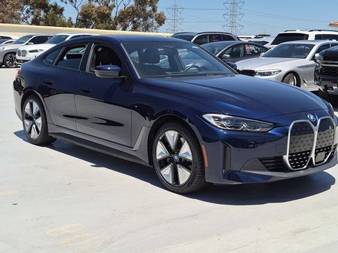 Used 2023 BMW i4 eDrive35 RWD image 3