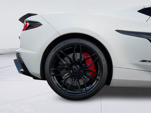 Used 2024 Chevrolet Corvette Z06 w/ Stealth Interior Trim Package image 28