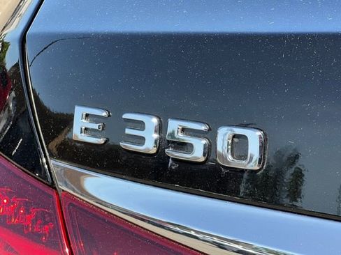 Used 2022 Mercedes-Benz E 350 Sedan image 32