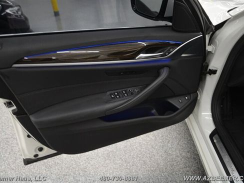 Used 2020 BMW 530e image 37