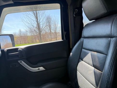 Used 2011 Jeep Wrangler Sahara w/ Dual Top Group image 14