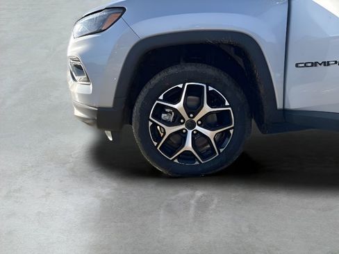 New 2026 Jeep Compass Limited w/ Sun, Sound & Navigation Group image 8