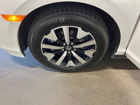 Used 2025 Honda Odyssey EX-L image 28