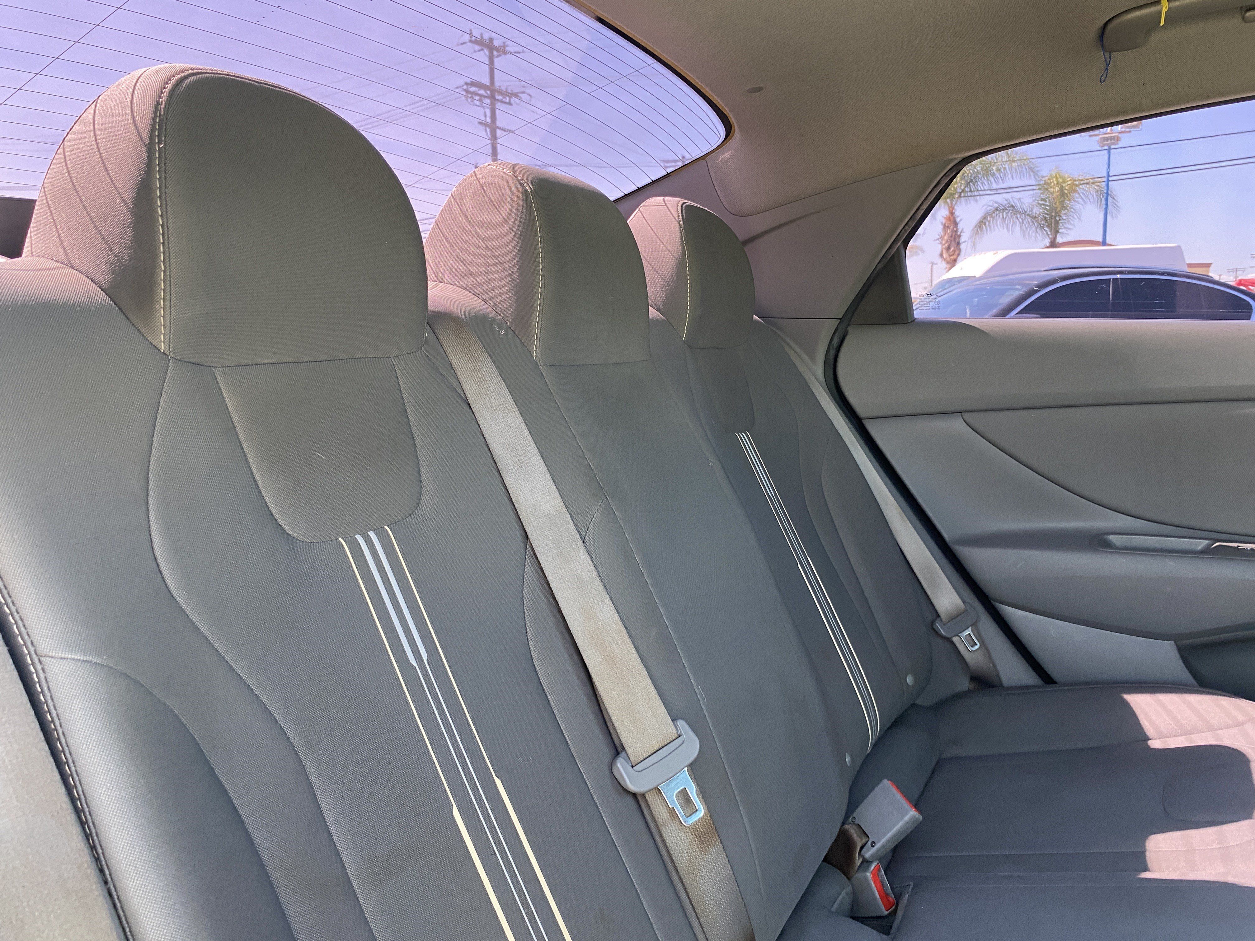 Used 2022 Hyundai Elantra SEL w/ Convenience Package FWD image 23
