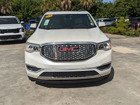 Used 2019 GMC Acadia Denali w/ Technology Package image 3