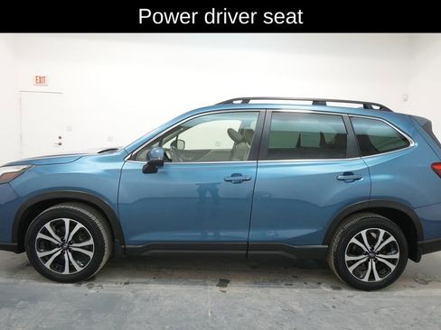 Used 2023 Subaru Forester Limited w/ Popular Package #3 image 4