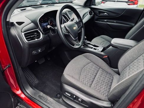 Used 2024 Chevrolet Equinox LT AWD/4WD image 18