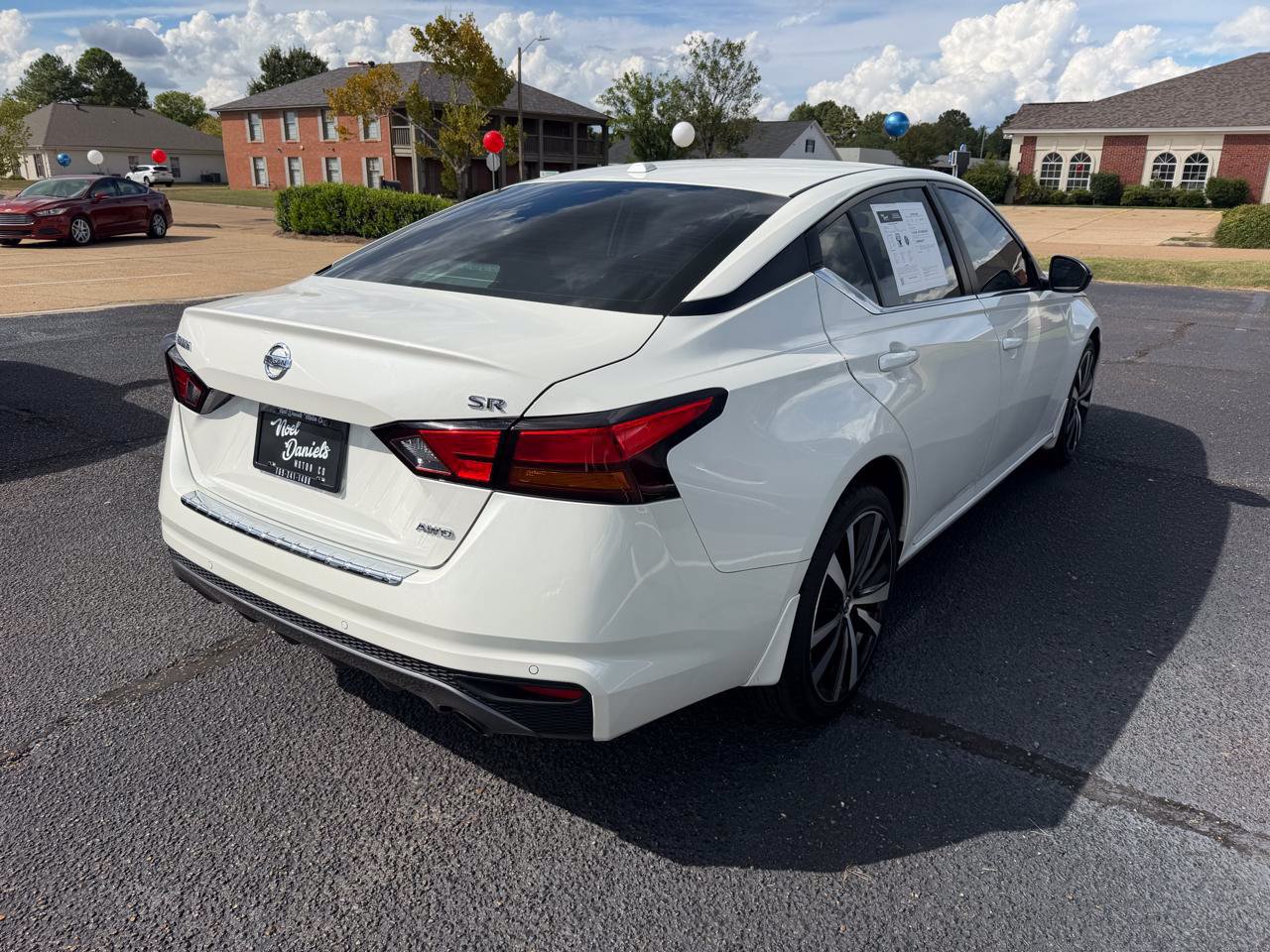 Used 2022 Nissan Altima 2.5 SR AWD/4WD image 4
