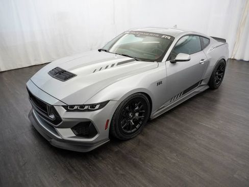 Used 2024 Ford Mustang GT Premium RWD image 3