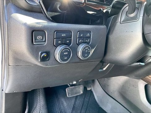 Used 2023 Chevrolet Silverado 1500 RST w/ Redline Edition AWD/4WD image 30