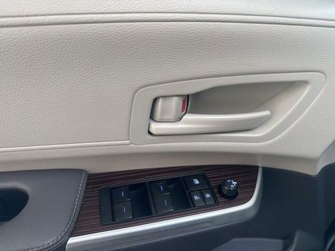 Certified 2023 Toyota Sienna LE FWD image 16