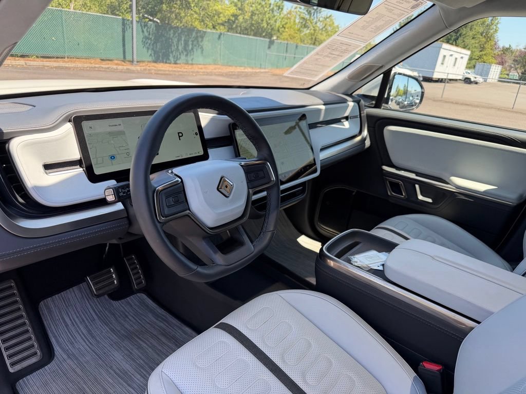 Used 2024 Rivian R1S Adventure Dual AWD/4WD image 16